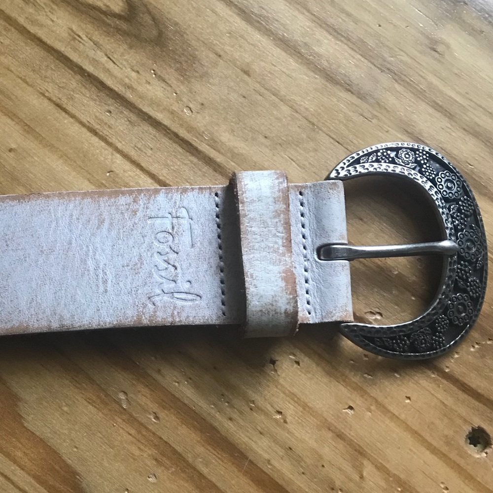 ❌sold❌ Fossil genuine leather belt - Picture 1 of 5